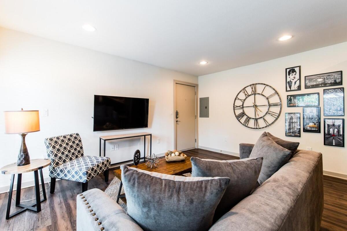 Apartment Reagan 201 Dallas